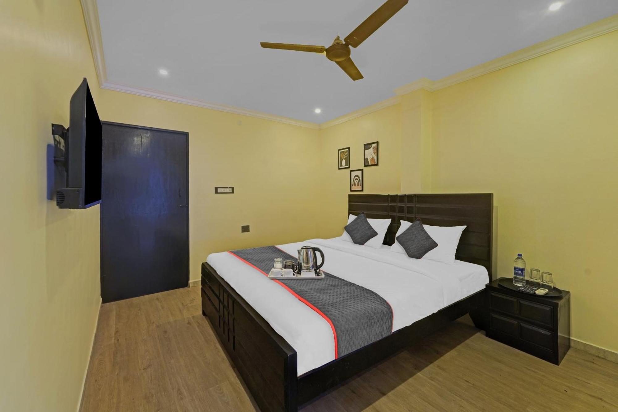 Townhouse Fantasea Hotels Near Omr Madras Buitenkant foto