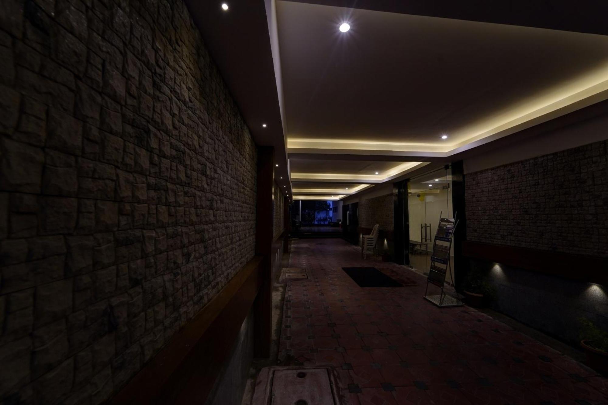 Townhouse Fantasea Hotels Near Omr Madras Buitenkant foto